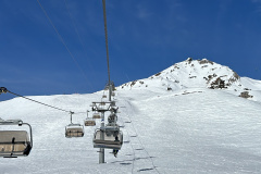 1EEF7B29-E9AA-476E-9BD4-EB02B31C6DD7